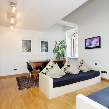 شقة Maecenas Loft