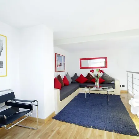 Maecenas Loft *